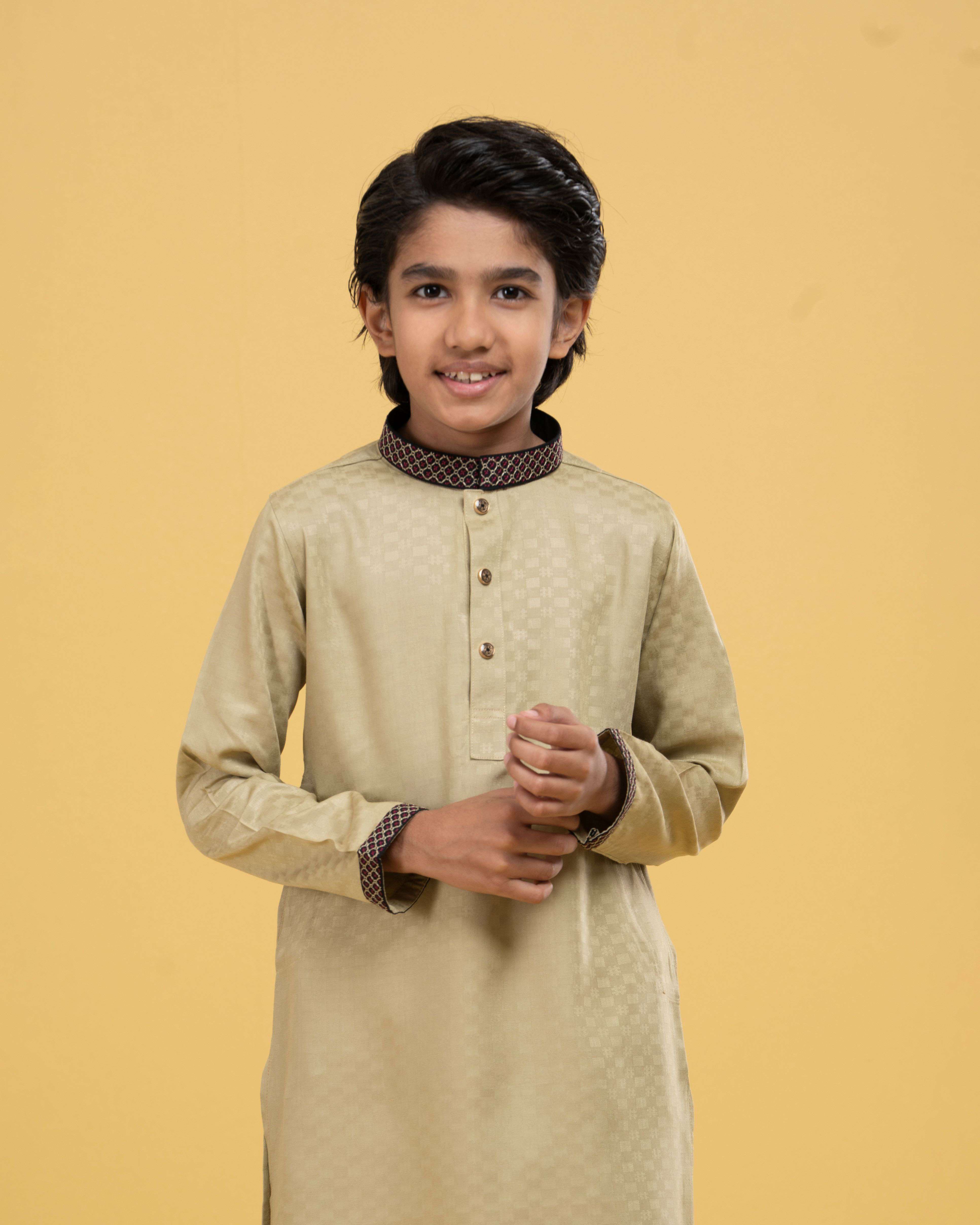 Embroidery Panjabi (FP-2540 K)